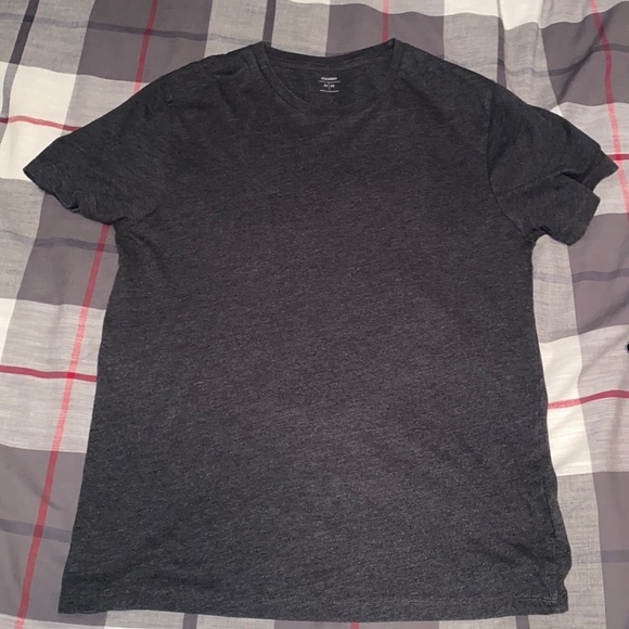 Old Navy Men’s Cotton Tee - Picture 1 of 3